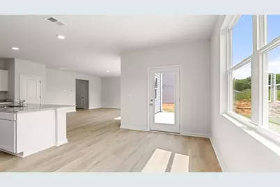 5475 Cypress Circle, College Park, GA 30349 - Photo 8