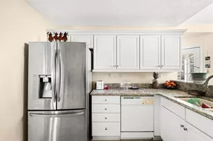 1584 Snow Hill Dr, Lawrenceville, GA 30045 - Photo 8