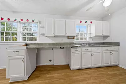 4141 Rebel Trail Drive, Douglasville, GA 30135 - Photo 10