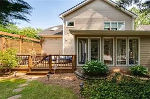 4503 Dobbs Crossing, Marietta, GA 30068 - Photo 2