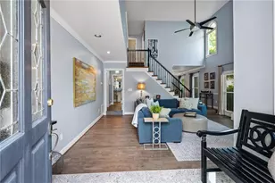 4503 Dobbs Crossing, Marietta, GA 30068 - Photo 4