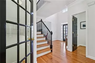 4020 Hampshire Ct, Suwanee, GA 30024 - Photo 4