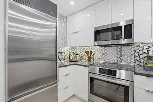 700 Park Regency Pl NE, Atlanta, GA 30326 - Photo 12