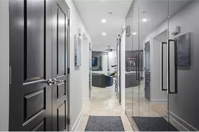 700 Park Regency Place NE #501, Atlanta, GA 30326 - Photo 2