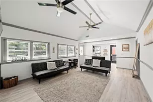 436 W Lake Ave NW, Atlanta, GA 30318 - Photo 2