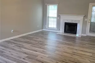 1150 Hillary Ln, Lawrenceville, GA 30043 - Photo 8