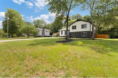 2531 Falcon Ridge Drive, Grayson, GA 30017 - Photo 2