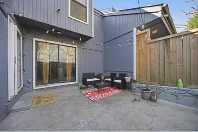 1039 Mariners Court, Stone Mountain, GA 30083 - Photo 4