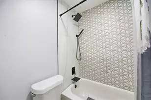 1039 Mariners Ct, Stone Mountain, GA 30083 - Photo 32