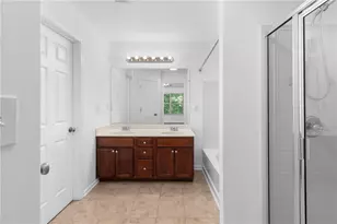 2610 Pierce Brennen Ct, Lawrenceville, GA 30043 - Photo 32