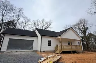 105 Keisha Ln, Calhoun, GA 30701 - Photo 2