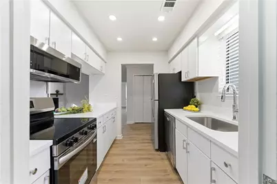 56 Finch Trail NE, Atlanta, GA 30308 - Photo 16