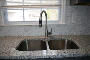 118 N Woodland Dr, Atlanta, GA 30340 - Photo 10