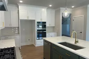 4095 Sierra Vis Cir, Cumming, GA 30040 - Photo 10