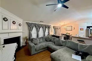 137 Park Forest Dr NW, Kennesaw, GA 30144 - Photo 4