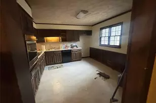 6403 Briarwood Ct, Riverdale, GA 30296 - Photo 4