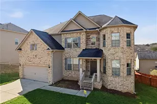 3205 Bowlin Dr, Fairburn, GA 30213 - Photo 2