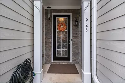 925 Pierce Ivy Court, Lawrenceville, GA 30043 - Photo 4