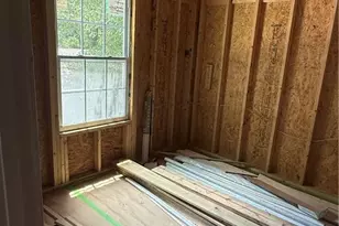 5725 Stonewall Tell Rd, Atlanta, GA 30349 - Photo 6