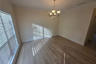 2206 Creekway Dr, Marietta, GA 30066 - Photo 4