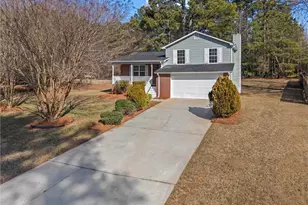 798 Aberdeen Dr, Stone Mountain, GA 30083 - Photo 2