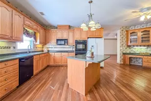 1236 Oakwood Pl, Loganville, GA 30052 - Photo 8