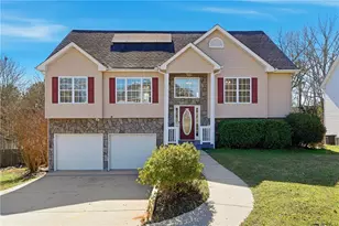 933 Kendall Park Dr, Winder, GA 30680 - Photo 1