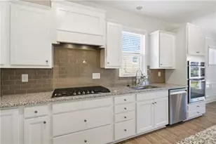 2925 Farmstead Wy, Suwanee, GA 30024 - Photo 10