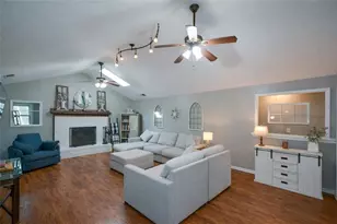 1379 Branchwood Dr, Snellville, GA 30078 - Photo 8