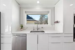 6179 Windsong Way, Smoke Rise, GA 30087 - Photo 18