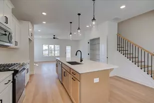 1935 Deco Dr, Kennesaw, GA 30144 - Photo 2