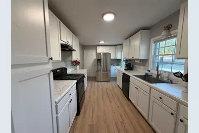 431 Pineridge Road, Forest Park, GA 30297 - Photo 10