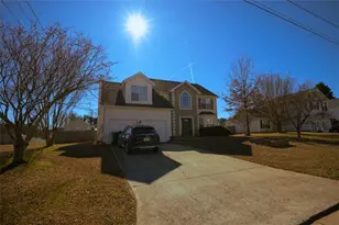 2196 Glen Briar Way, Lithonia, GA 30058 - Photo 2