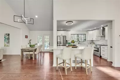 115 Ansley Ct, Roswell, GA 30076 - Photo 14