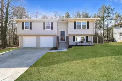 370 Valiant Lane, Riverdale, GA 30274 - Photo 1