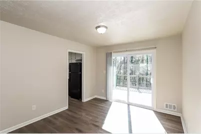 370 Valiant Lane, Riverdale, GA 30274 - Photo 6