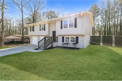 370 Valiant Lane, Riverdale, GA 30274 - Photo 2