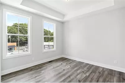 138 Chestnut Circle #6, Atlanta, GA 30342 - Photo 10