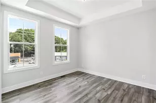 138 Chestnut Cir, Atlanta, GA 30342 - Photo 10