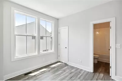 138 Chestnut Circle #6, Atlanta, GA 30342 - Photo 16