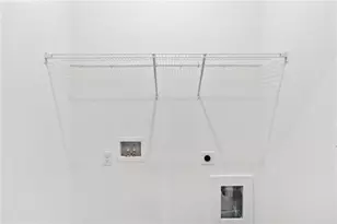 138 Chestnut Cir, Atlanta, GA 30342 - Photo 18