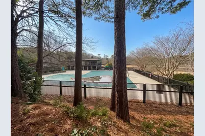 27 Chaumont Square NW, Atlanta, GA 30327 - Photo 20