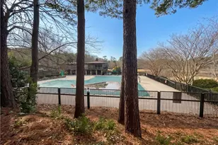 27 Chaumont Square NW, Atlanta, GA 30327 - Photo 20