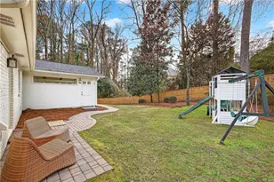 7290 Hunters Branch Dr, Sandy Springs, GA 30328 - Photo 52