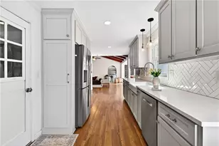 7290 Hunters Branch Dr, Sandy Springs, GA 30328 - Photo 10