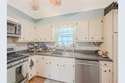 4381 Stoney Creek Court, Loganville, GA 30052 - Photo 10