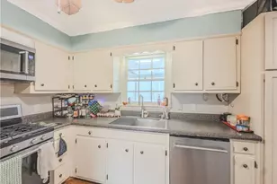 4381 Stoney Creek Ct, Loganville, GA 30052 - Photo 10