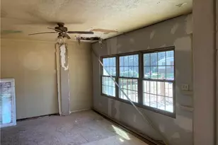 1762 Hadlock St SW, Atlanta, GA 30311 - Photo 6