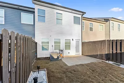 76 Regent Park, Hoschton, GA 30548 - Photo 32