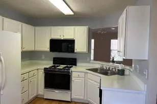 1752 Woodvine Ct NW, Kennesaw, GA 30144 - Photo 4